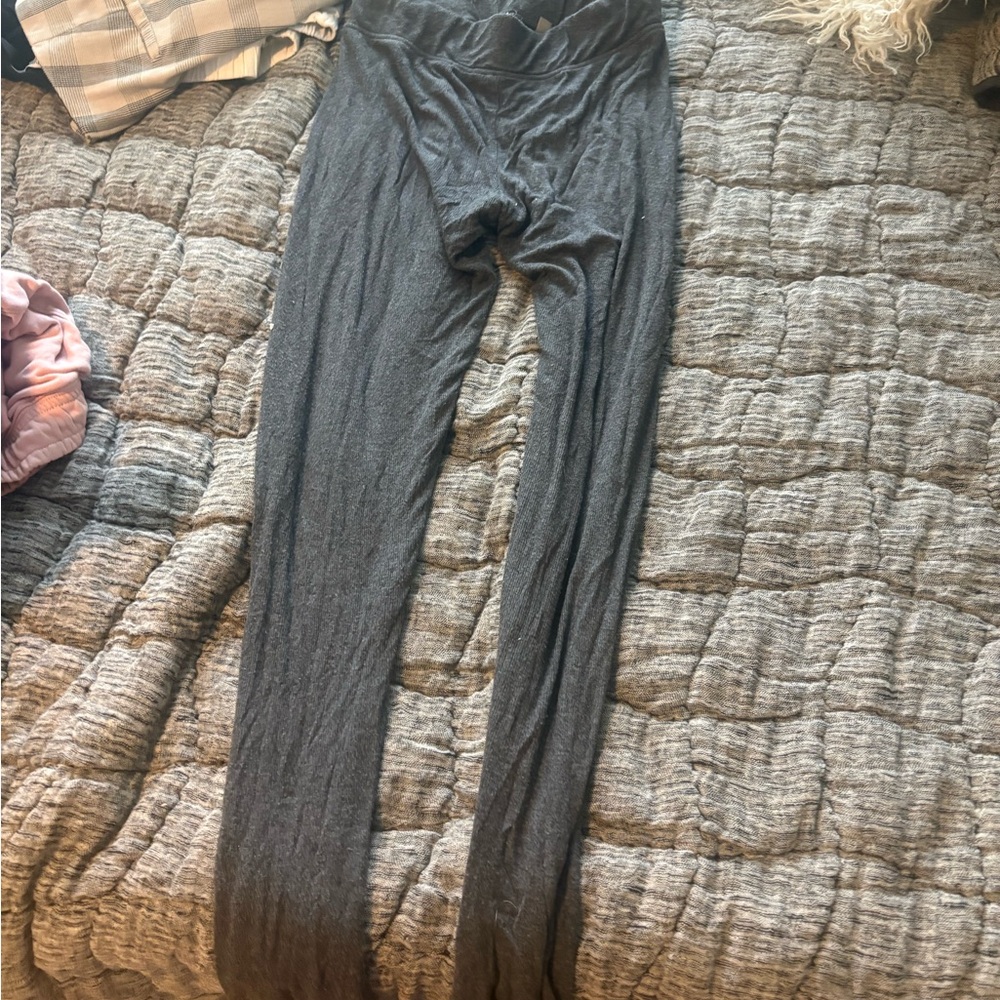 Tahari Charcoal Gray Stretch Leggings